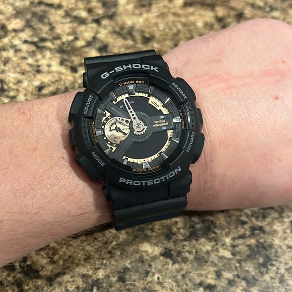⌚️ EUC G-Shock Analog Digital Black Resin Watch - Picture 2 of 8